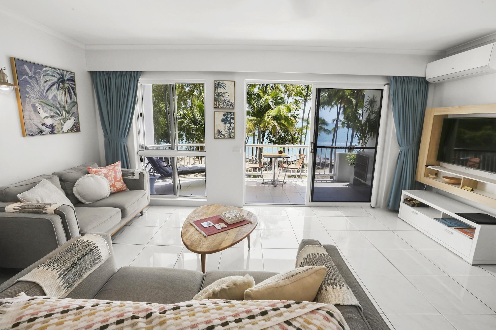 Agincourt Beachfront Apartments Clifton Beach Extérieur photo