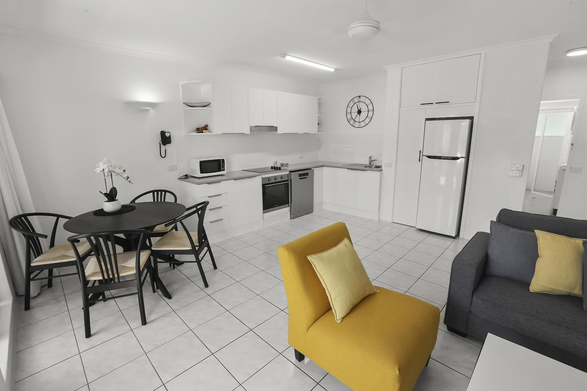 Agincourt Beachfront Apartments Clifton Beach Extérieur photo