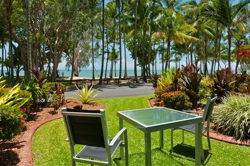 Agincourt Beachfront Apartments Clifton Beach Extérieur photo