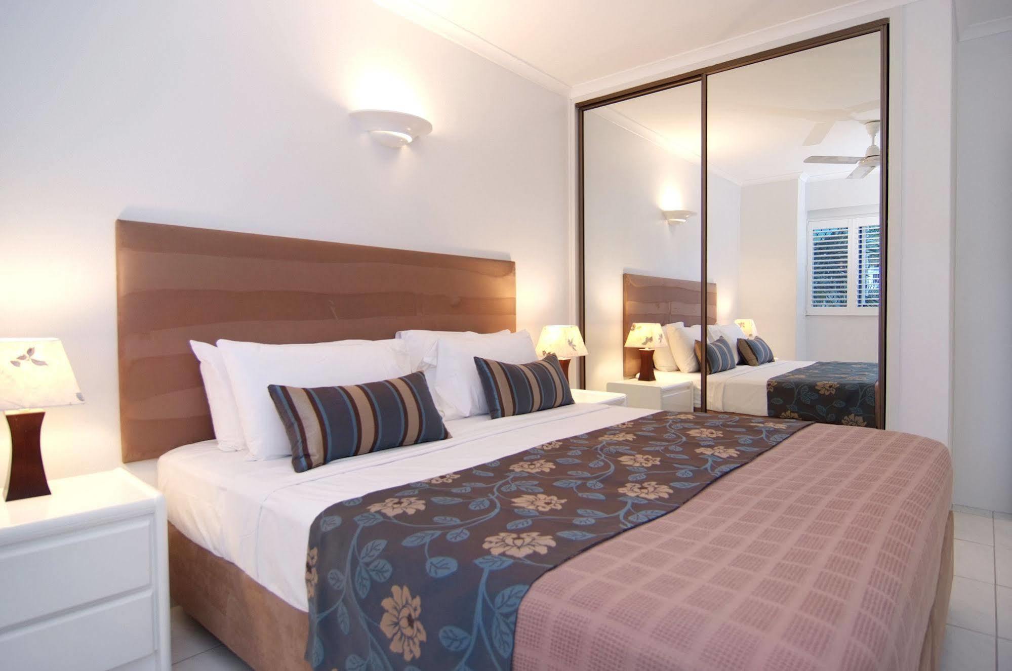Agincourt Beachfront Apartments Clifton Beach Extérieur photo
